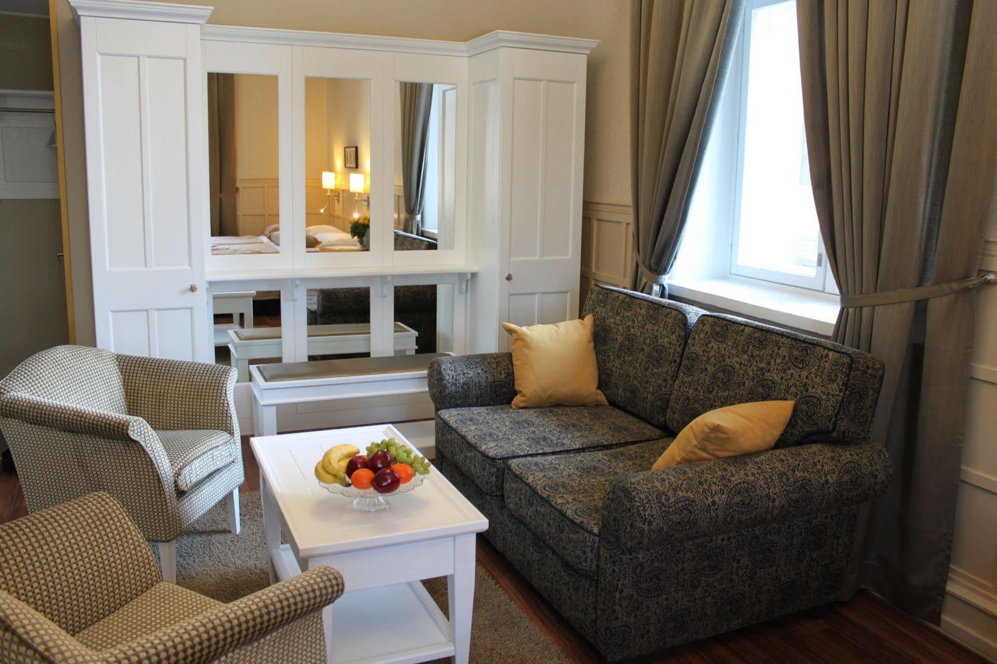 Hotel Kruunupuisto Пункахару Екстериор снимка